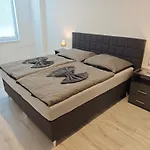 Slobi Aparthotel 3*