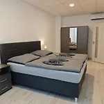 Slobi Apart Otel Štúrovo