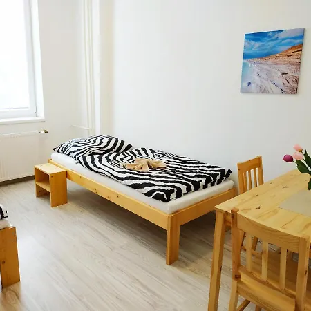 Slobi Hotel *