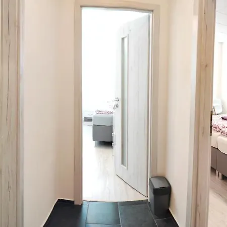 Slobi 3* Štúrovo