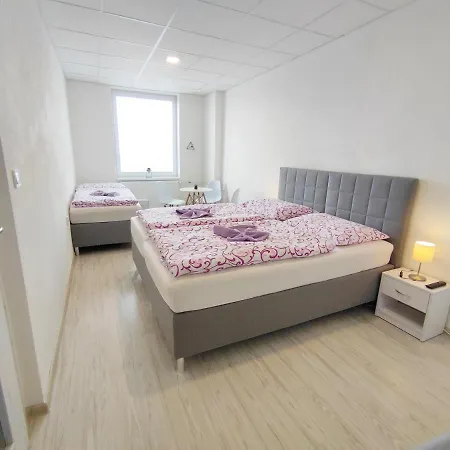 Slobi 酒店 Štúrovo