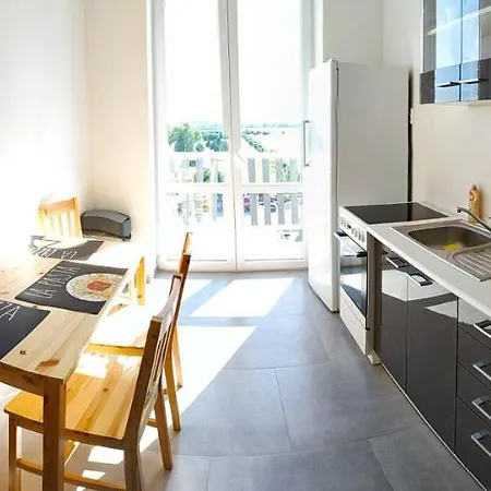 Slobi 3* Štúrovo