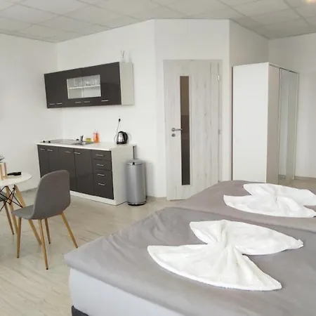 Slobi Hotel *