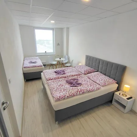 Slobi Hotel *