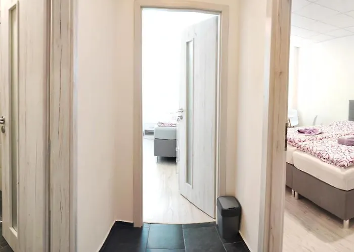 Slobi 3* Štúrovo